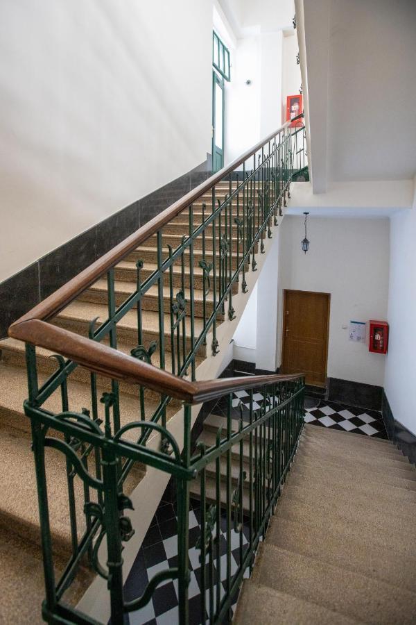 Theatre Square Apartments Novi Sad Eksteriør bilde