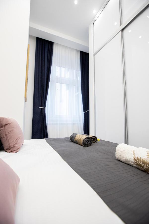 Theatre Square Apartments Novi Sad Eksteriør bilde