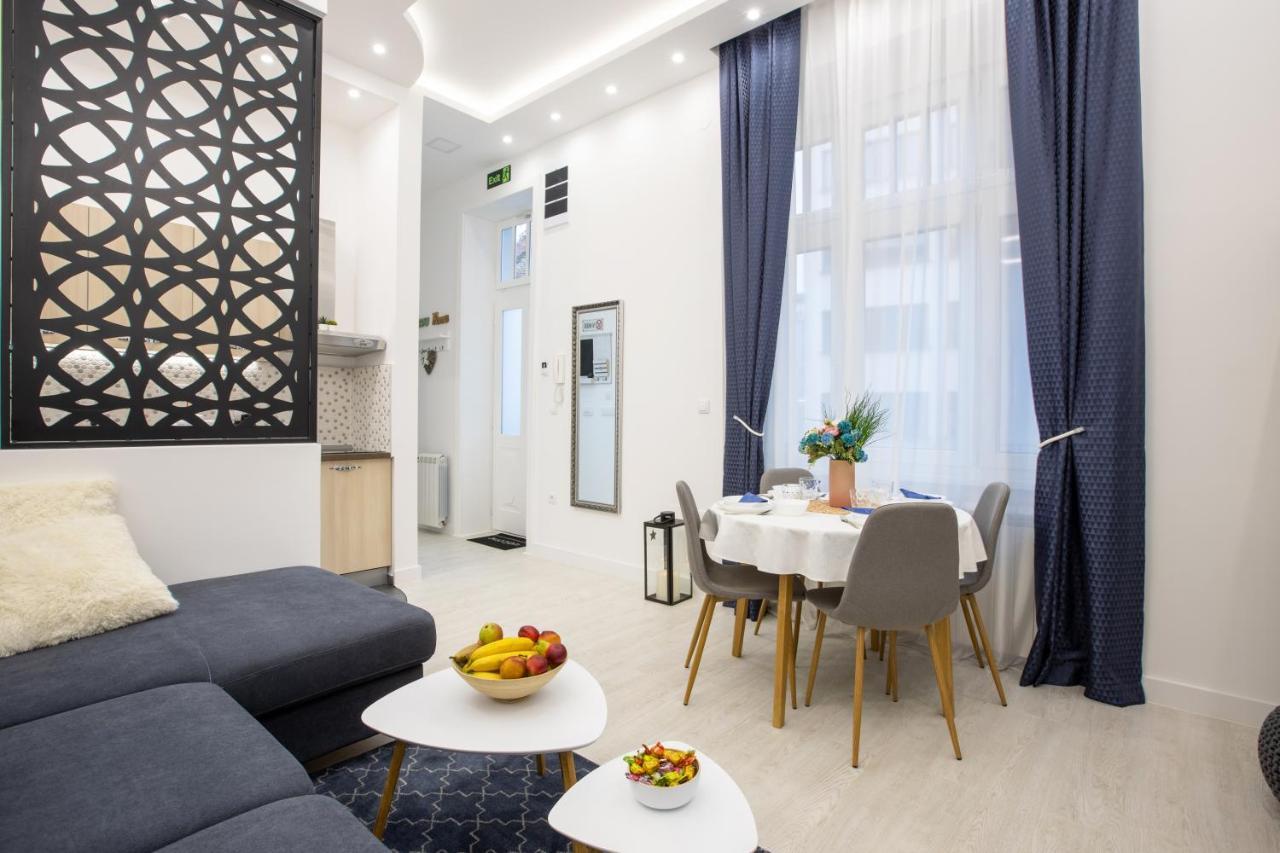 Theatre Square Apartments Novi Sad Eksteriør bilde