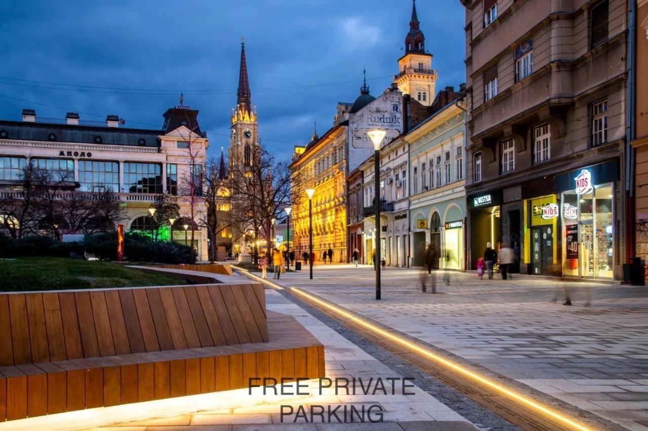 Theatre Square Apartments Novi Sad Eksteriør bilde